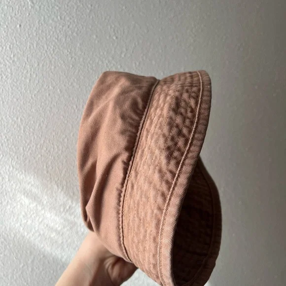 PINK Victoria’s Secret Mauve Brown Bucket Hat - Picture 5 of 6
